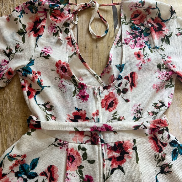 Ash & Violet floral striped romper. small - Picture 5 of 6